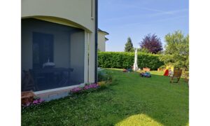 Trilocale con ampio giardino